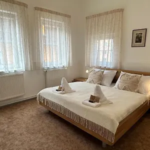 https://apartment-bohemia.marianskelaznehotels.net